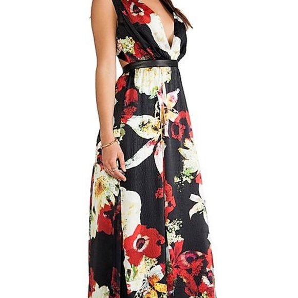 Alice + Olivia Dresses & Skirts - ISO Alice & Olivia Triss Blossom Montage Dress